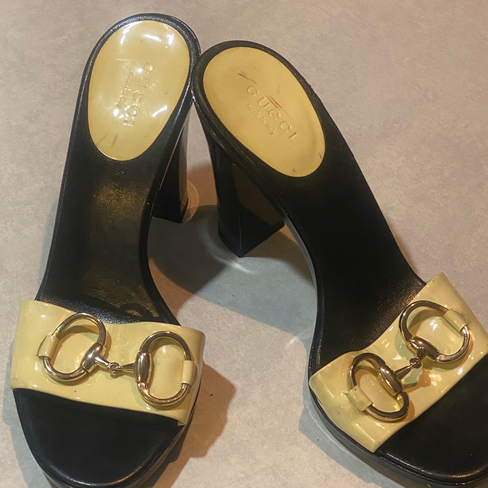 Gucci heels size 6